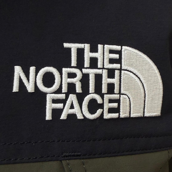 美品□THE NORTH FACE ザ・ノースフェイス ND92237 Mountain Down Jacket GORE-TEX フーデッド ダウンジャケット カーキ M 正規品 メンズ