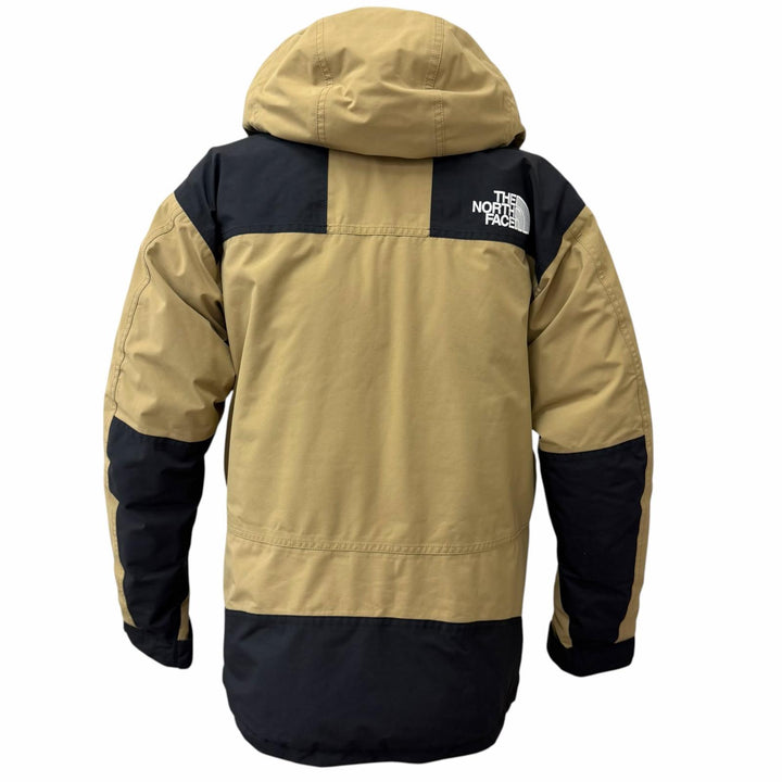 美品□THE NORTH FACE ザ・ノースフェイス ND92237 Mountain Down Jacket GORE-TEX ダウンジャケット ベージュ ブラック L 正規品 メンズ