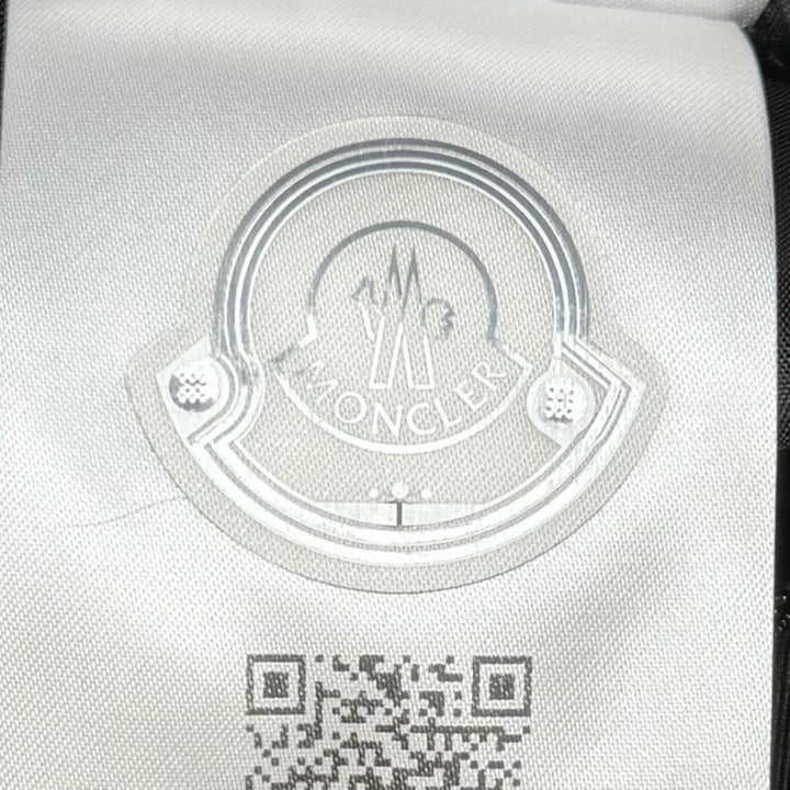 未使用品★MONCLER モンクレール 2024年製 PANTALONE ロゴ刺繍入り センタープレス コットン パンツ ブラック 40 イタリア製 正規品
