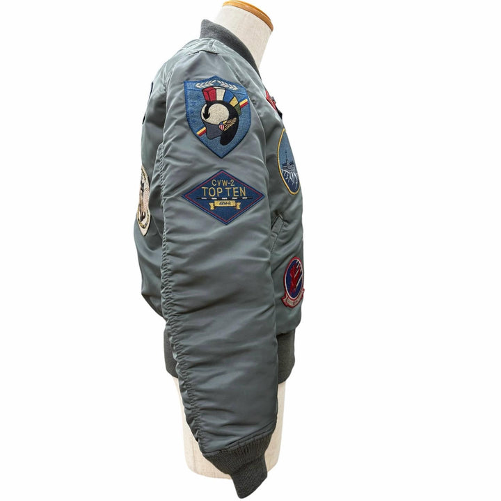 極美品▼AVIREX アヴィレックス 783-3952036 TOP GUN MA-1 CUSTOM ワッペン付き 中綿入り ZIPUP フライトジャケット スカジャン M 正規品