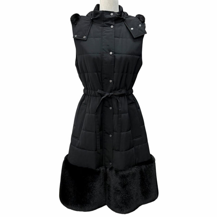 極美品★FOXEY NEW YORK フォクシー ニューヨーク 38933-MACFN106T フード・ロゴボタン付 中綿 ロングジレ ベスト ブラック 38 正規品