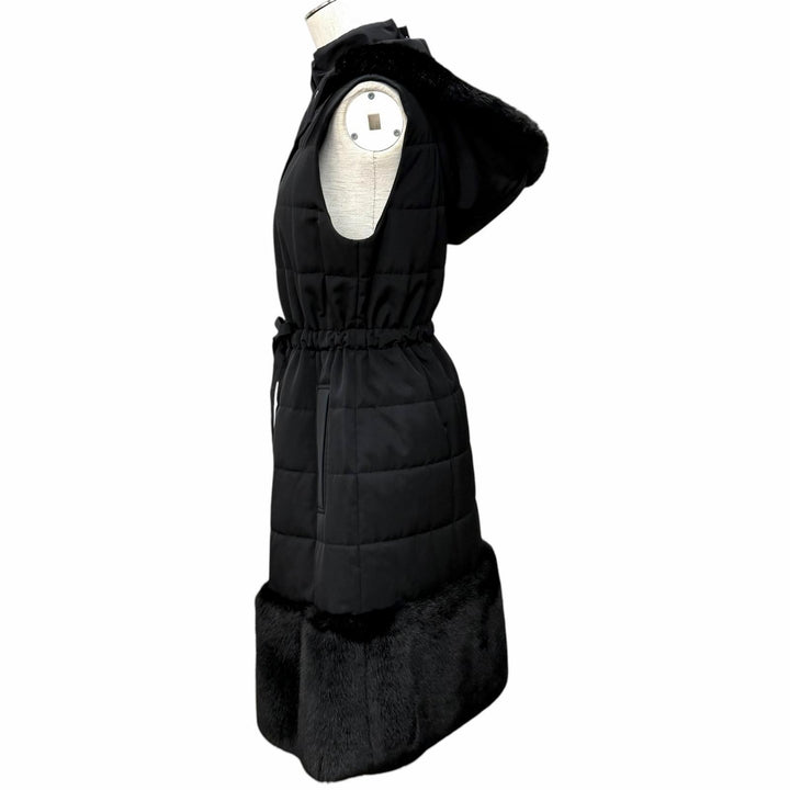 極美品★FOXEY NEW YORK フォクシー ニューヨーク 38933-MACFN106T フード・ロゴボタン付 中綿 ロングジレ ベスト ブラック 38 正規品