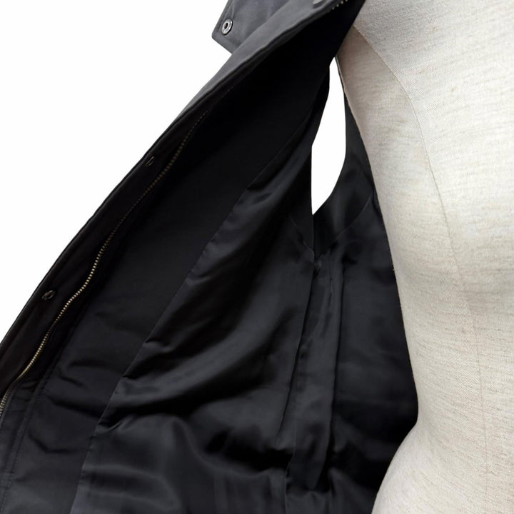極美品★FOXEY NEW YORK フォクシー ニューヨーク 38933-MACFN106T フード・ロゴボタン付 中綿 ロングジレ ベスト ブラック 38 正規品