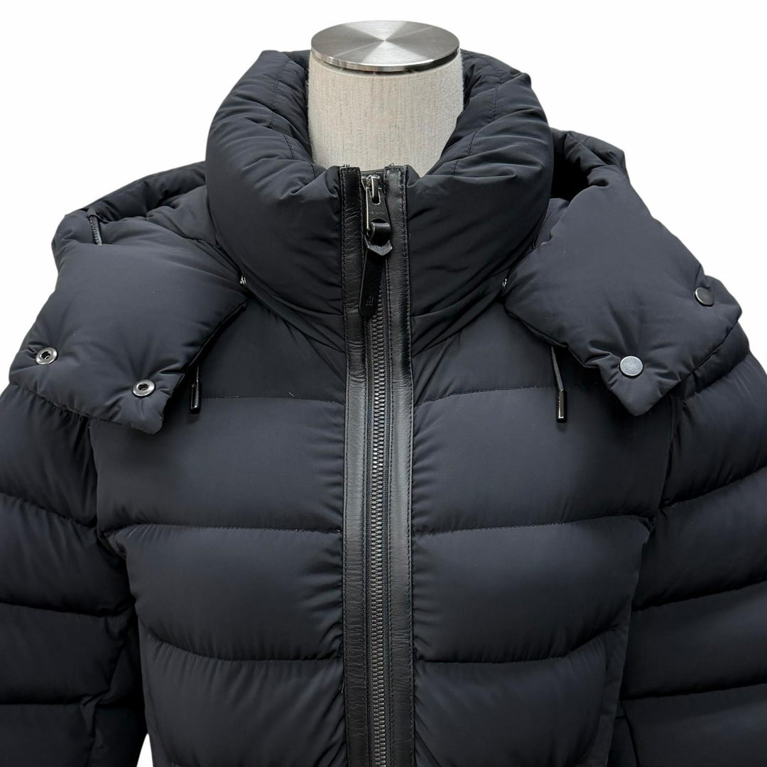 極美品★MACKAGE マッカージュ 11602609-0A FARREN フード・レザーロゴワッペン付 ZIP UP ダウンコート M 正規品 ガーメント・ハンガー付