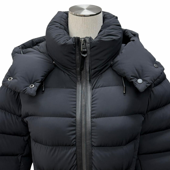 極美品★MACKAGE マッカージュ 11602609-0A FARREN フード・レザーロゴワッペン付 ZIP UP ダウンコート M 正規品 ガーメント・ハンガー付