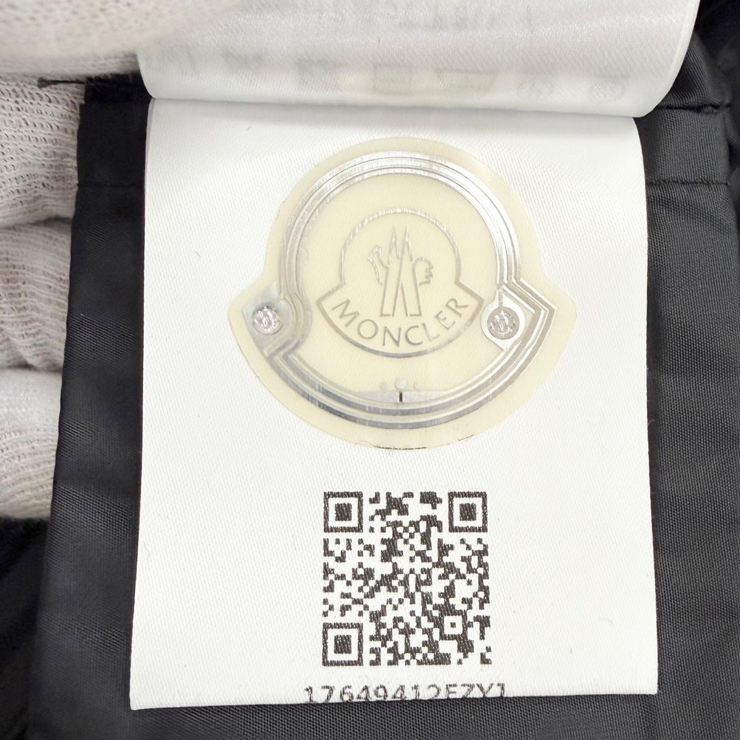 美品△MONCLER モンクレール 2018年製 D20934680005 FATSIAN ファシア ロゴワッペン フード付き ダウンジャケット ブラック 0 正規品