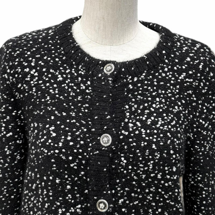 極美品★CHANEL シャネル P76171K10976 カシミヤ シルク混 ココマークボタン ラインストーン ニット カーディガン 黒 白 38 正規品