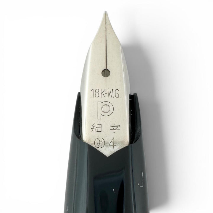 美品▲PLATINUM プラチナ ペン先K18WG 唐草模様 細字 カートリッジ式 ヴィンテージ 万年筆 筆記具 シルバー メンズ