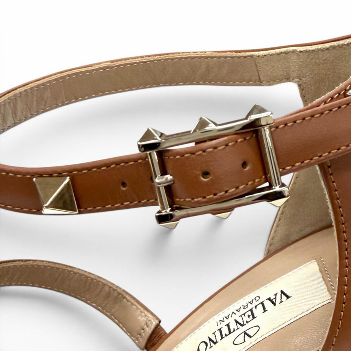 極美品★Valentino Garavani ヴァレンティノガラヴァーニ TW2S0T65 ロックスタッズ ストラップ レザー サンダル 35 箱・保存袋付