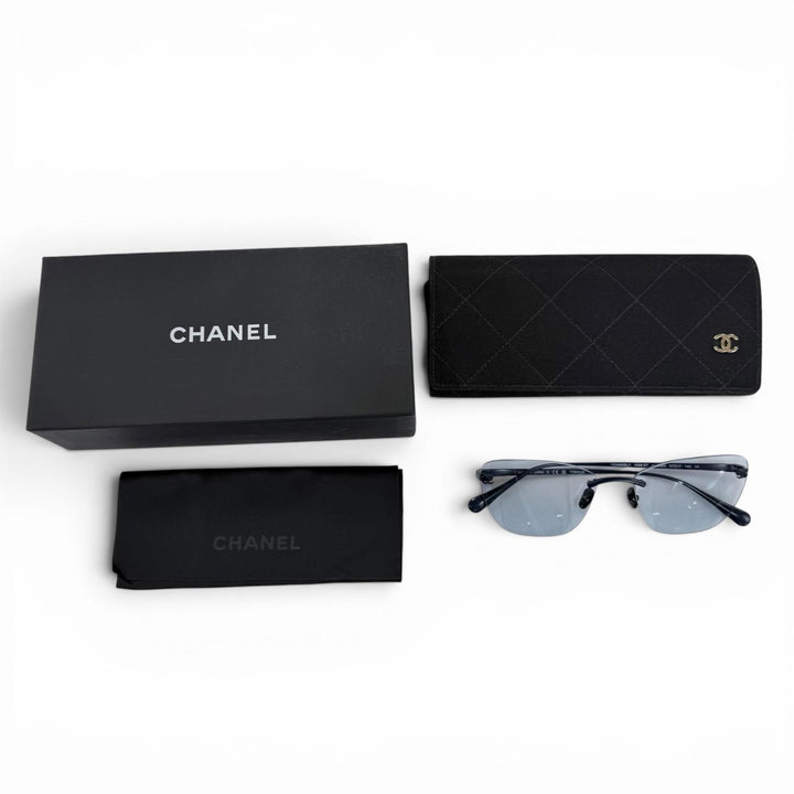 良品☆CHANEL シャネル 4286-ST ココマーク キャッツアイ ツーポイント リムレス シェイプ サングラス ネイビー 57□17 140 定価138600円