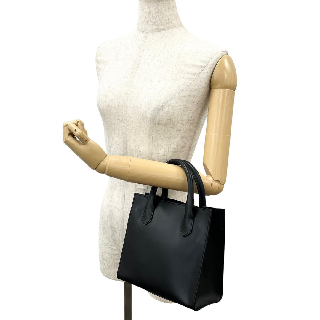 美品▲IACUCCI イアクッチ レザー 2WAY ハンドバッグ ショルダーバッグ ブラック ゴールド金具 イタリア製 レディース