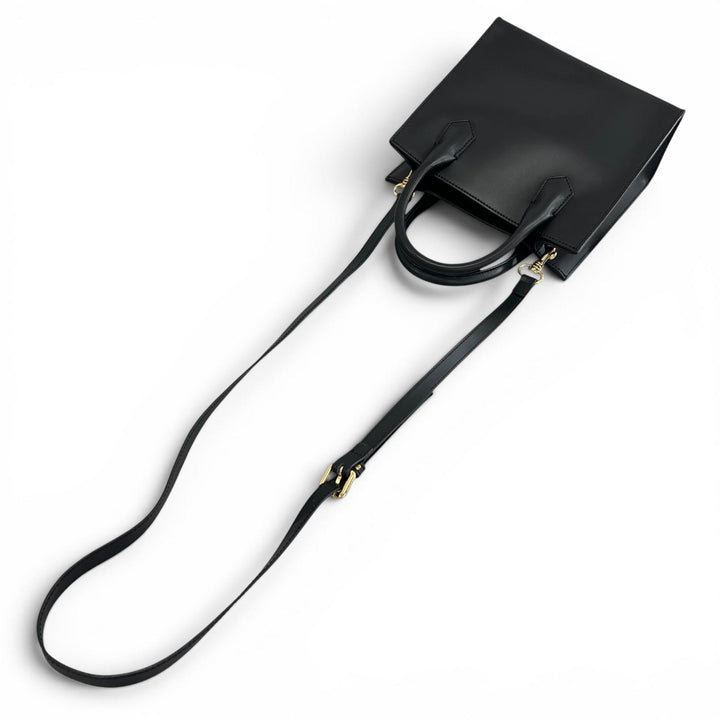 美品▲IACUCCI イアクッチ レザー 2WAY ハンドバッグ ショルダーバッグ ブラック ゴールド金具 イタリア製 レディース