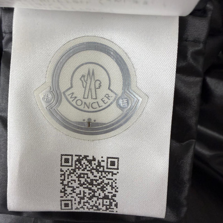 美品□MONCLER モンクレール 2024年製 CARDERE GIUBBOTTO フードロゴ WZIP ダウンジャケット ブラック 3 正規品 メンズ ガーメント付き