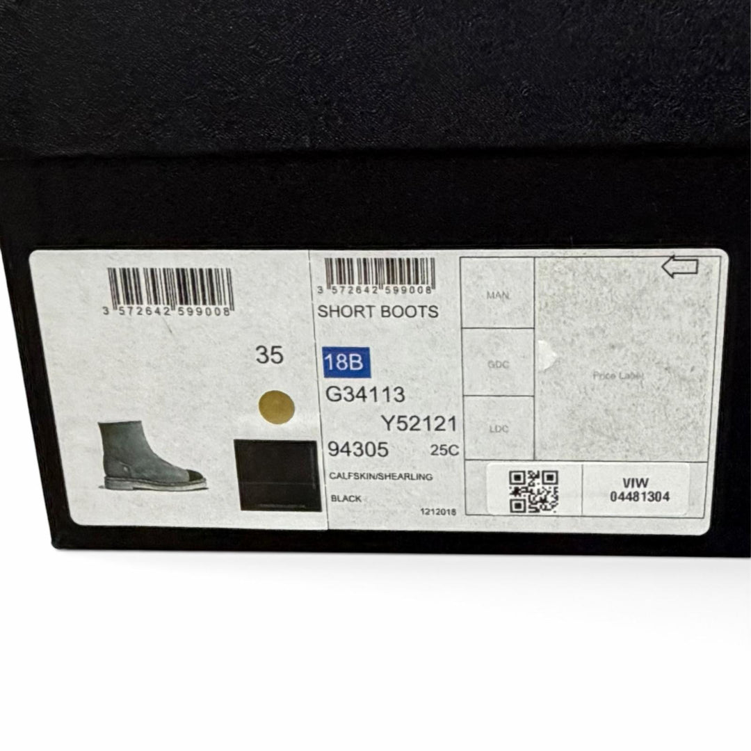 美品★CHANEL シャネル G34113 ココマーク チェーン装飾 ムートン ショートブーツ ブラック シルバー金具 35 イタリア製 レディース 箱付