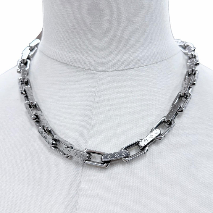 美品▼LOUIS VUITTON ルイヴィトン 2022年製 M00307 コリエ チェーン モノグラム ネックレス シルバー メンズ 定価129800円 箱・保存袋付