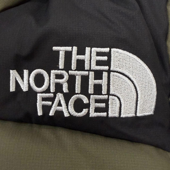 美品□THE NORTH FACE ザ・ノースフェイス ND92240 Baltro Light Jacket GORE-TEX フーデッド ダウンジャケット カーキ M 正規品 メンズ