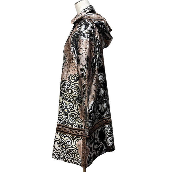 極美品★LEONARD FASHION レオナール ファッション 0398100 シルク混 フード・ロゴボタン付 ペイズリー柄 レインコート マルチ 40 正規品