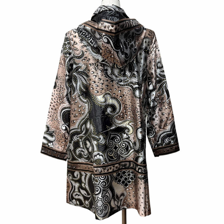 極美品★LEONARD FASHION レオナール ファッション 0398100 シルク混 フード・ロゴボタン付 ペイズリー柄 レインコート マルチ 40 正規品