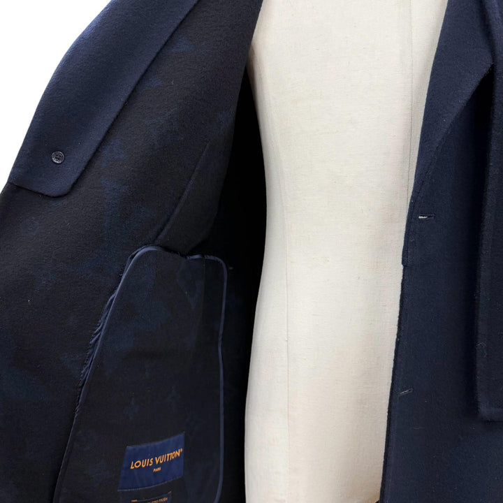 極美品▼LOUIS VUITTON ルイヴィトン 24SS モノグラムジャイアント フーデッドマフラー ウール シルク チェスターコート 紺 46 正規品
