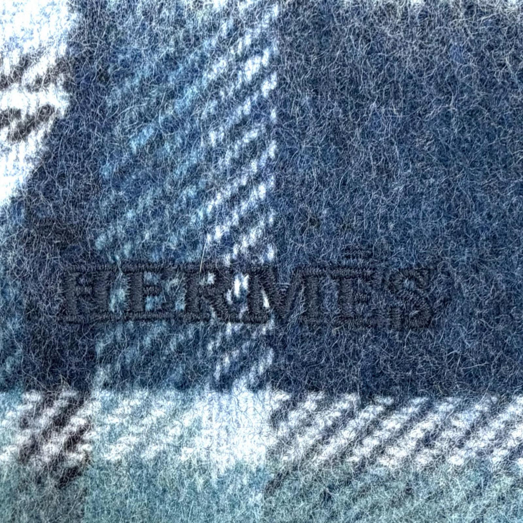未使用品◇HERMES エルメス エシェック オ ロワ タータン カシミヤ100％ シエル ブルーマリン セラドン ロゴ刺繍 フリンジ付 マフラー