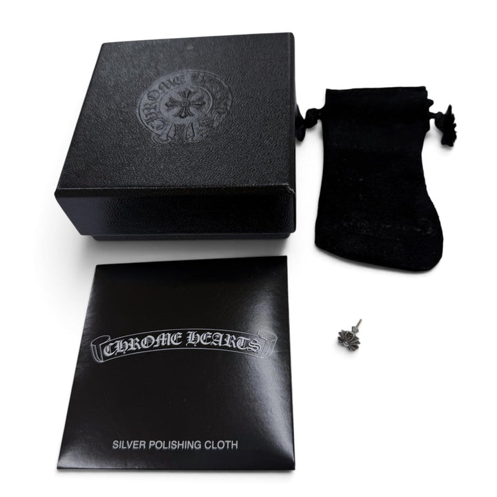 極美品▼CHROME HEARTS クロムハーツ No2 CH PLS CHプラス スタッド 925 ポスト14K ピアス シルバー 重量0.8g メンズ 箱・保存袋付き