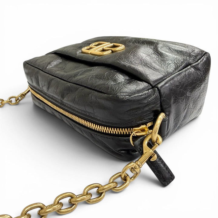 極美品△BALENCIAGA バレンシアガ 806459 モナコ アリーナカーフスキン カメラバッグ チェーン ショルダーバッグ ブラック ゴールド金具