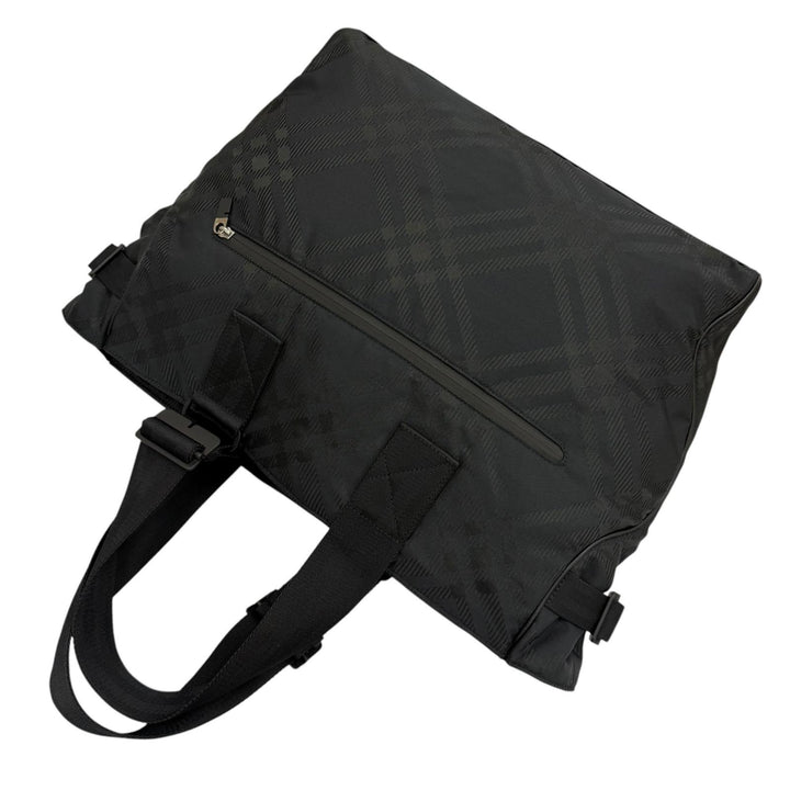 極美品▼BURBERRY バーバリー 8085378 ナイロン チェック柄 ジャガード 大きめ トートバッグ ブラック メンズ 保存袋付き ビジネス◎