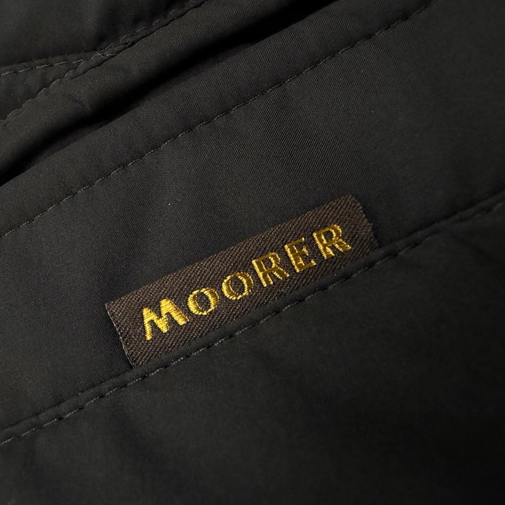 極美品▼MOORER ムーレー ACQUA PROOF LASSEN-STP フード入り ロゴ入りボタン ダウンコート ブラック 48 イタリア製 正規品 メンズ