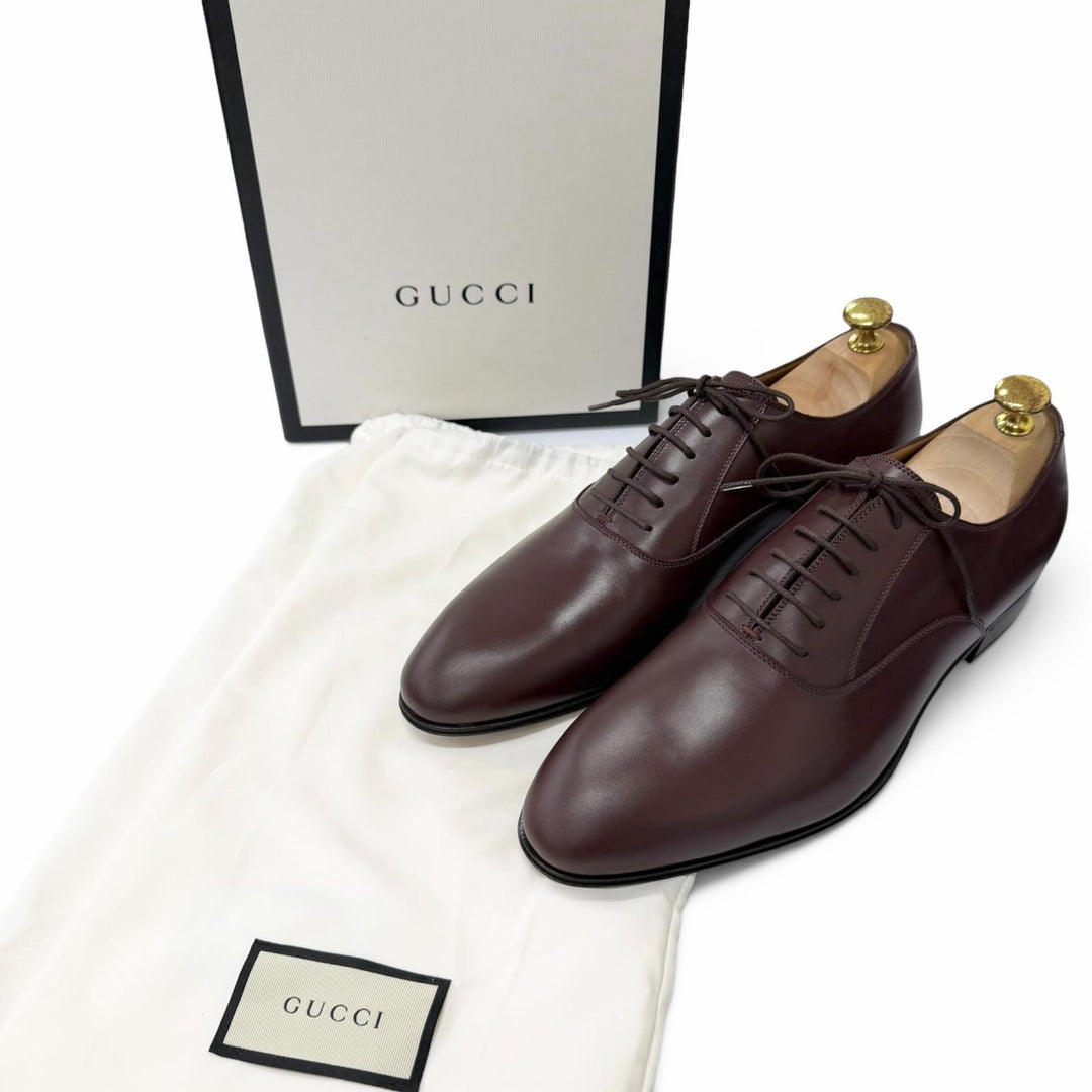 未使用品□GUCCI グッチ レザー GGロゴ金具 プレーントゥ レースアップ ドレスシューズ バーガンディ 8 イタリア製 メンズ 箱・保存袋付