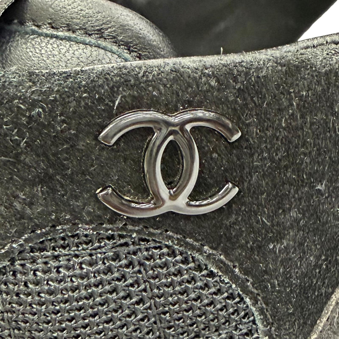 美品△CHANEL シャネル G38290 ココマーク マトラッセ ロゴソール スウェードレザー スニーカー ブラック ホワイト 39 レディース メンズ