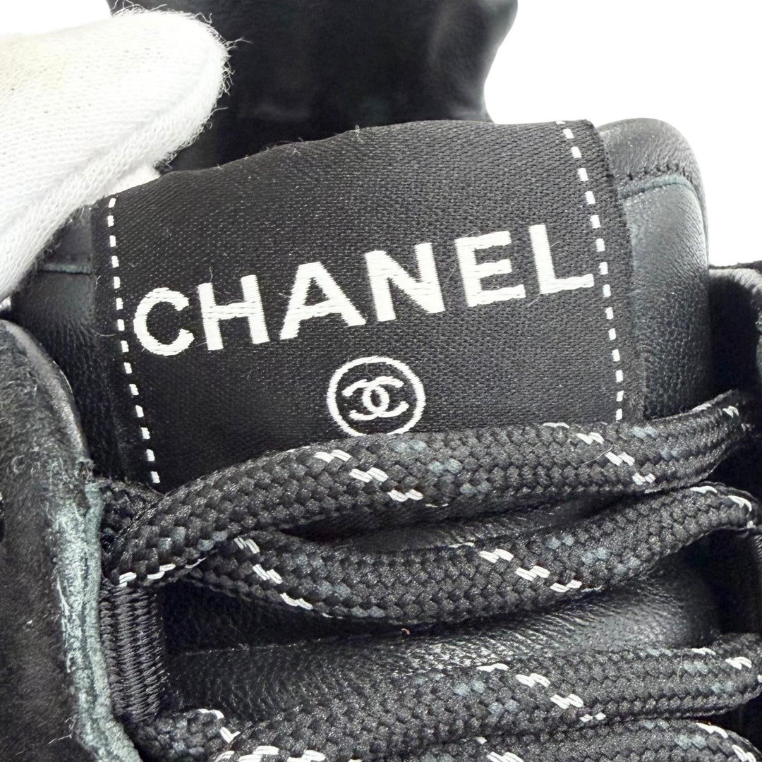 美品△CHANEL シャネル G38290 ココマーク マトラッセ ロゴソール スウェードレザー スニーカー ブラック ホワイト 39 レディース メンズ