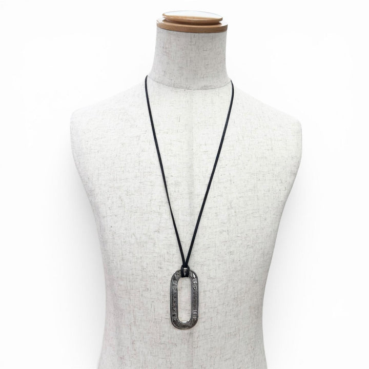 美品△HERMES エルメス トゥアレグ ペンダント AG925 レザー オーバル ネックレス アクセサリー TOP重量29.1g シルバー メンズ