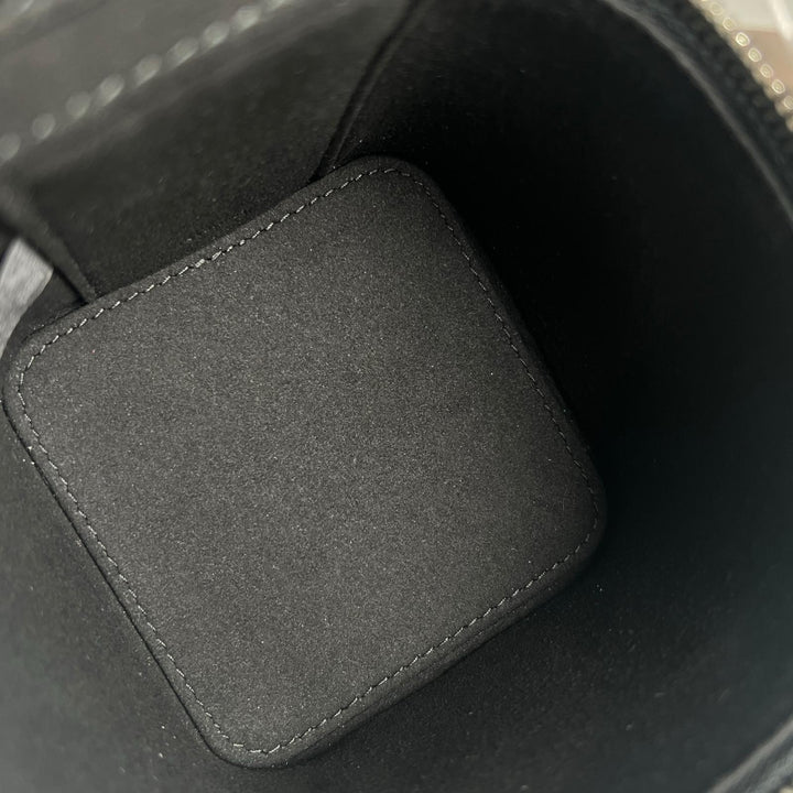 未使用品▲Maison Margiela メゾンマルジェラ SA2VL0012 レザー バニティバッグ ハンドバッグ ブラック 伊製 レディース 定価114400円