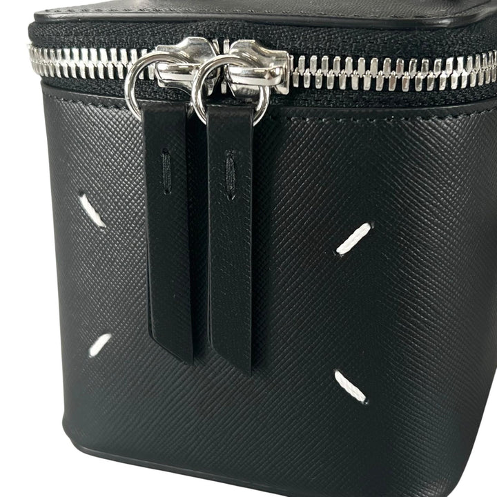未使用品▲Maison Margiela メゾンマルジェラ SA2VL0012 レザー バニティバッグ ハンドバッグ ブラック 伊製 レディース 定価114400円