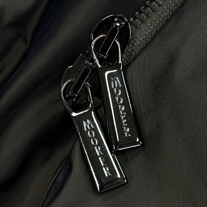 極美品▼MOORER ムーレー MORRIS モリス 襟ファー ロゴ入りボタン ダブルブレスト WZIPUP ダウンコート ダークブラウン 48 メンズ