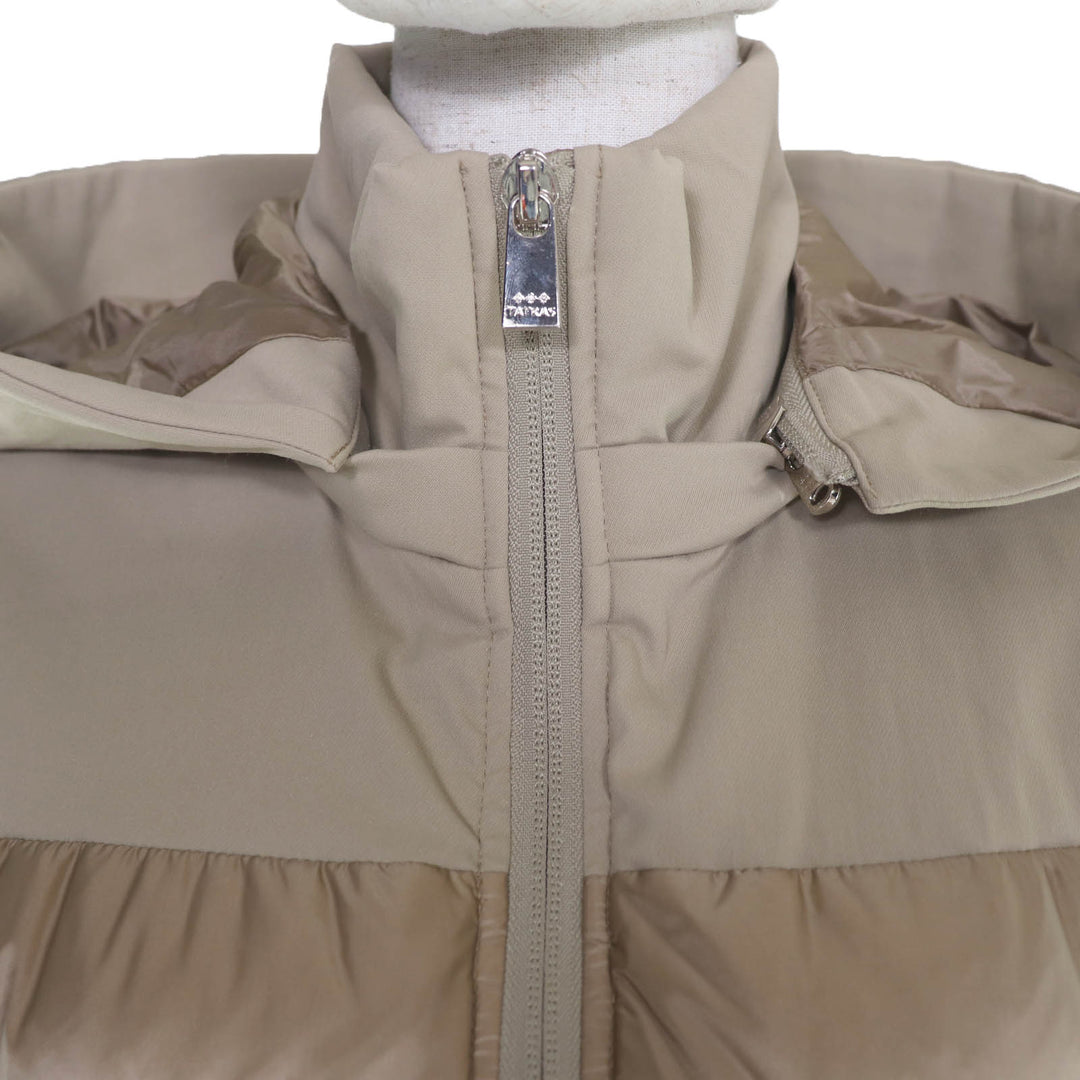 極美品☆TATRAS タトラス LTK19S4201 PANTELLERIA ベルト・フード付 ZIP UP ダウンベスト ベージュ 03 正規品 レディース