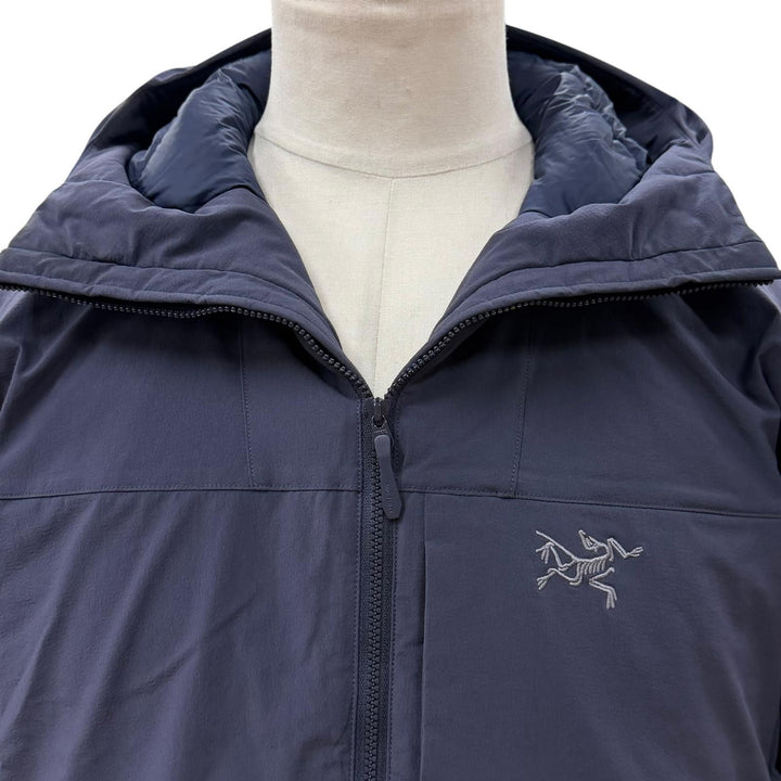美品▼ARC TERYX アークテリクス 25AW X000009895 Epsilon Down Hoody ロゴ刺繍 フーデッド ZIPUP ダウンジャケット ネイビー M 正規品