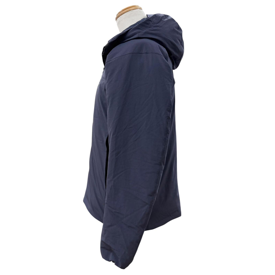 美品▼ARC TERYX アークテリクス 25AW X000009895 Epsilon Down Hoody ロゴ刺繍 フーデッド ZIPUP ダウンジャケット ネイビー M 正規品
