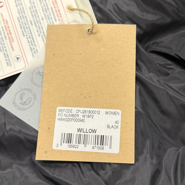 未使用品★Pyrenex ピレネックス HWK020 WILLOW ウィロー ロゴワッペン付 ダウンジャケット ブラック 40 ブルガリア製 レディース