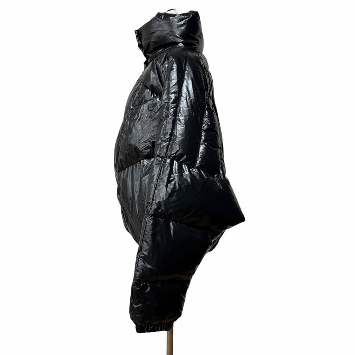 未使用品★Pyrenex ピレネックス HWK020 WILLOW ウィロー ロゴワッペン付 ダウンジャケット ブラック 40 ブルガリア製 レディース