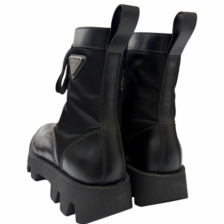 美品□PRADA プラダ 2UE006 レザー ナイロン トライアングルロゴ 三角プレート コンバットブーツ アンクルブーツ ブラック 6 イタリア製