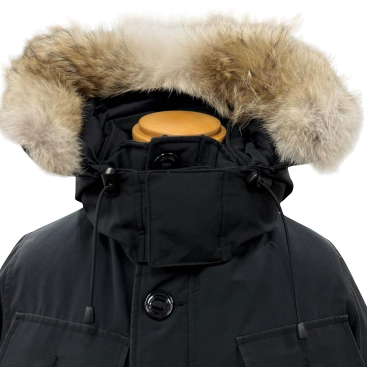 良品▼CANADA GOOSE カナダグース 2301JM RUSSELL ロゴワッペン ファー付 フーデッド ZIPUP ダウンジャケット ブラック カナダ製 正規品
