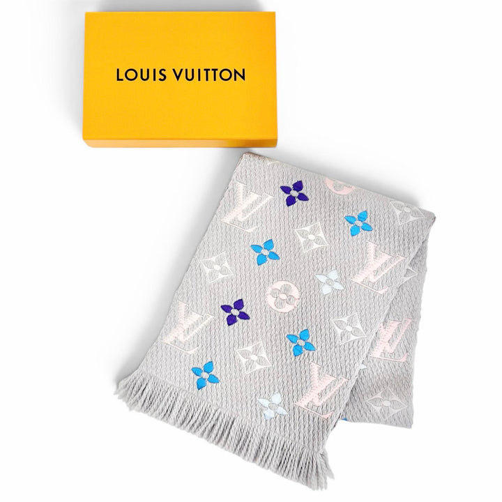 美品△LOUIS VUITTON ルイヴィトン M75874 エシャルプ ロゴマニア レインボー ウール シルク モノグラム マフラー グレー マルチ 正規品