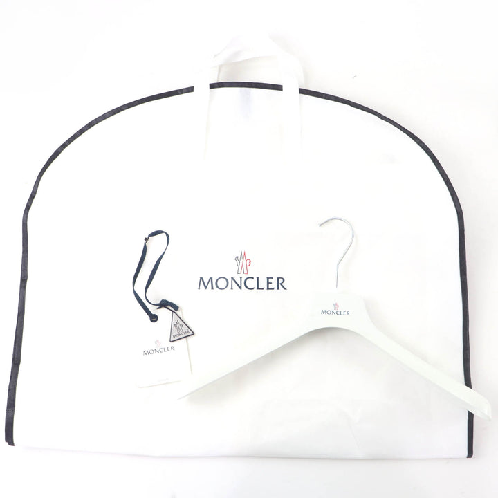 美品☆MONCLER モンクレール 22-23AW AUBIGNY ロゴワッペン・フード付 ダウンコート 黒 0 ハンガー・ガーメント付 正規品　レディース