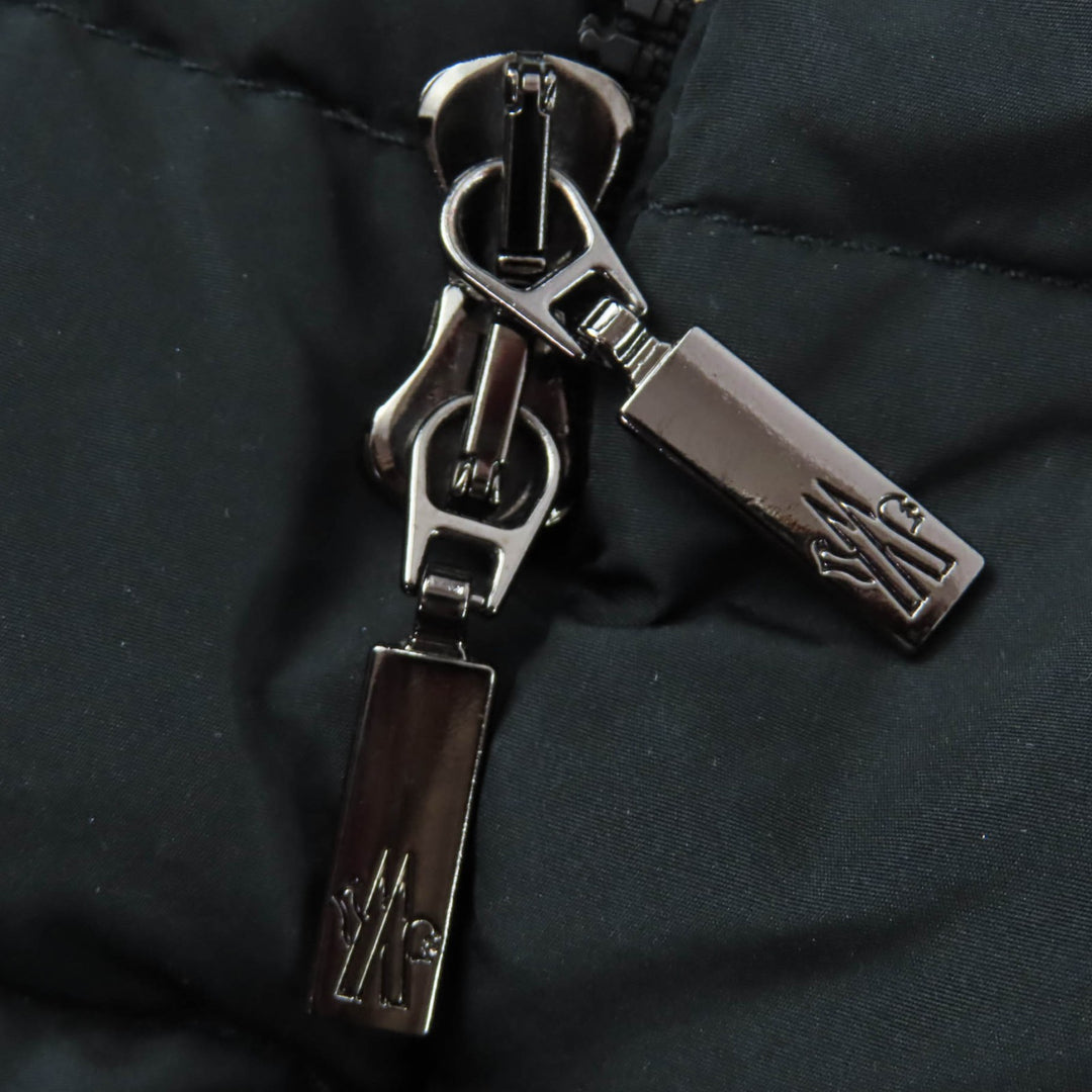美品☆MONCLER モンクレール GARBET ロゴボタン・フード付 ZIP UP ダウンコート ダウンジャケット ブラック 00 レディース