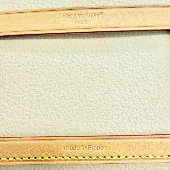 未使用品△LOUIS VUITTON ルイヴィトン LBC001 リップ アイ ブラシセット モノグラムポーチ ミラー付き 定価171600円 箱・保存袋付き