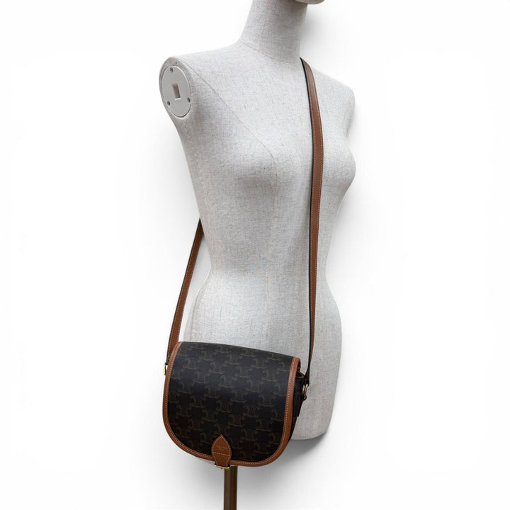 美品☆CELINE セリーヌ 19150 ミディアム フォルコ トリオンフキャンバス ショルダーバッグ タン ブラウン イタリア製 保存袋付き