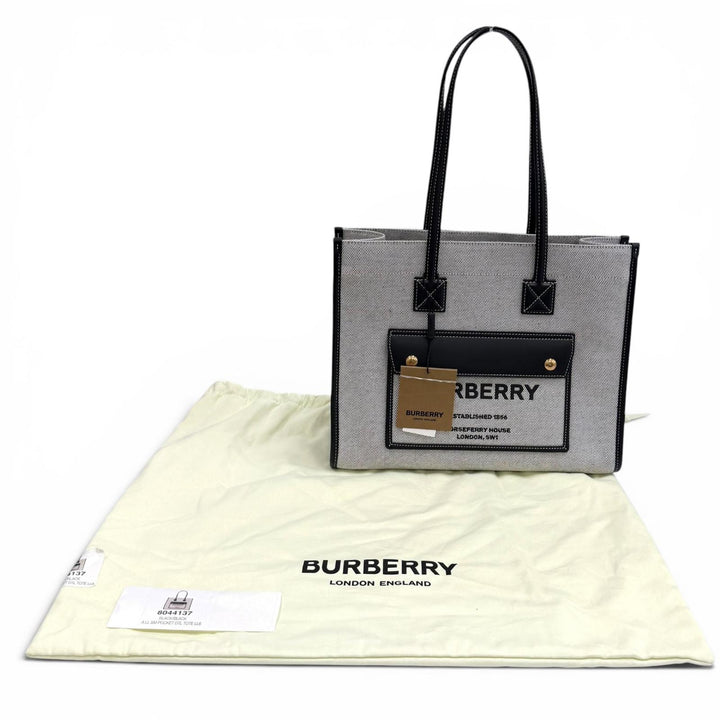 未使用品★BURBERRY バーバリー 8044137 フレヤトート ブラック ロゴデザイン レザー使い キャンバス トートバッグ 保存袋付