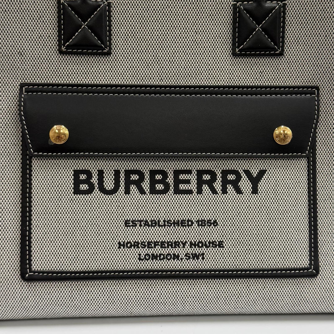 未使用品★BURBERRY バーバリー 8044137 フレヤトート ブラック ロゴデザイン レザー使い キャンバス トートバッグ 保存袋付