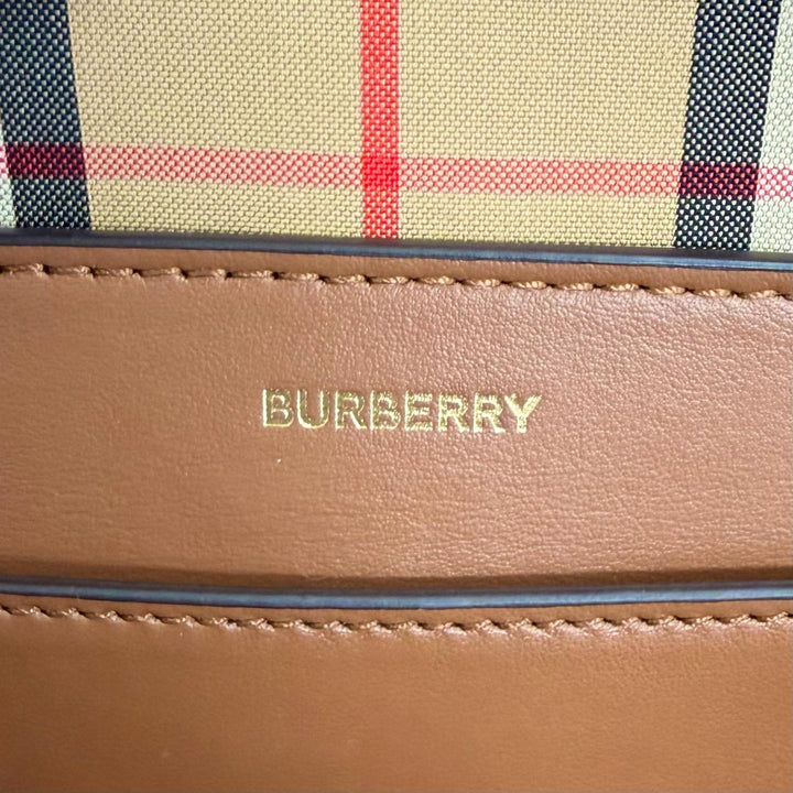 美品△BURBERRY バーバリー 8021279 ベルトバッグ スモール SM 2WAY レザー トートバッグ ショルダーバッグ ブラック ブラウン 保存袋付
